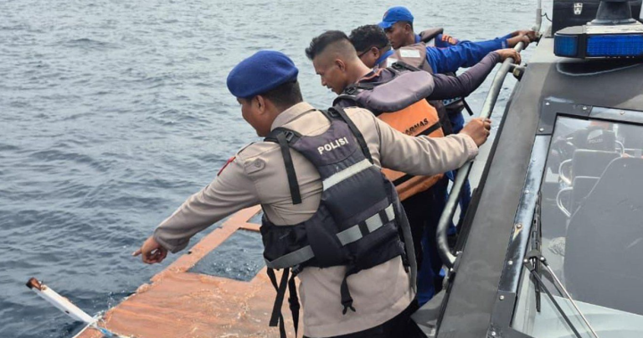 Indonesian rescuers search for a Spanish coach and 3 children after tour boat sinks – National