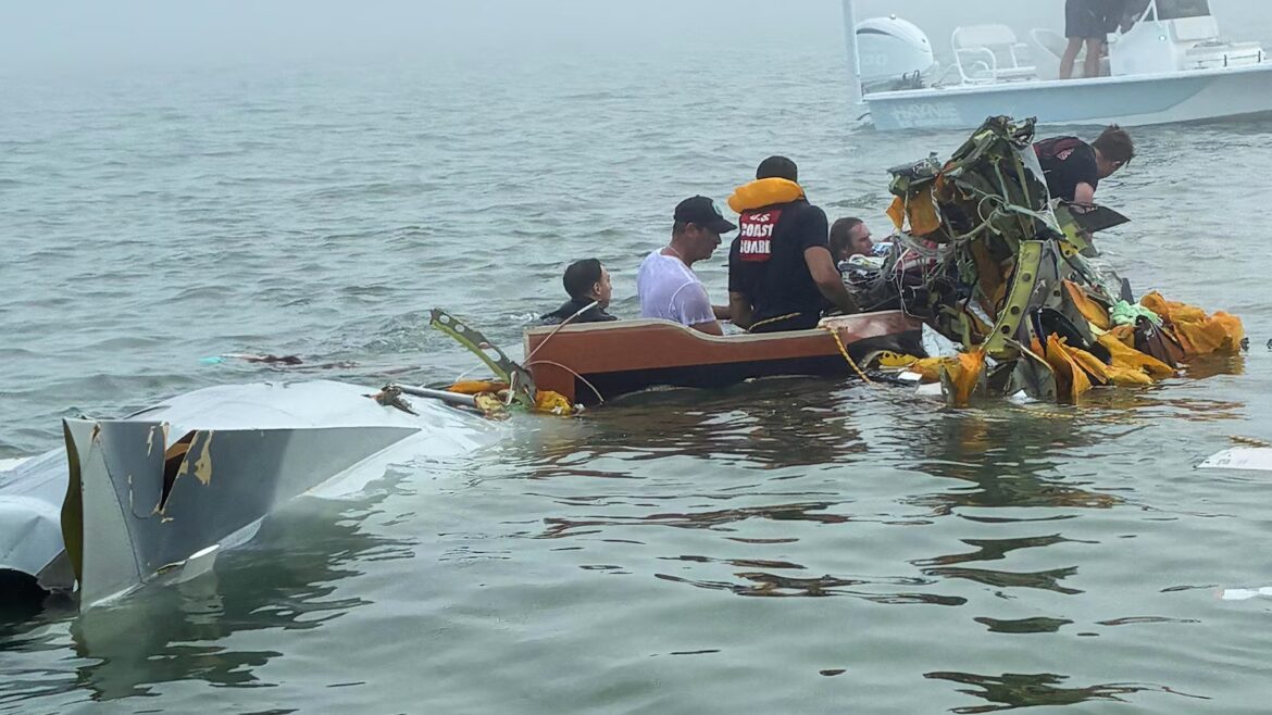 At least 5 killed after Mexican Navy plane on medical mission crashes in Texas