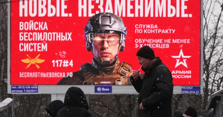 Russia offers incentives to those outside the country to replenish military – National