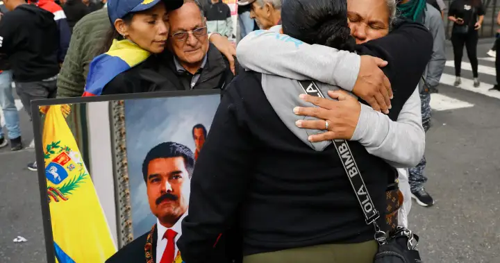 U.S. strikes Venezuela, Trump says Maduro has been captured after ‘large scale strike’ – National