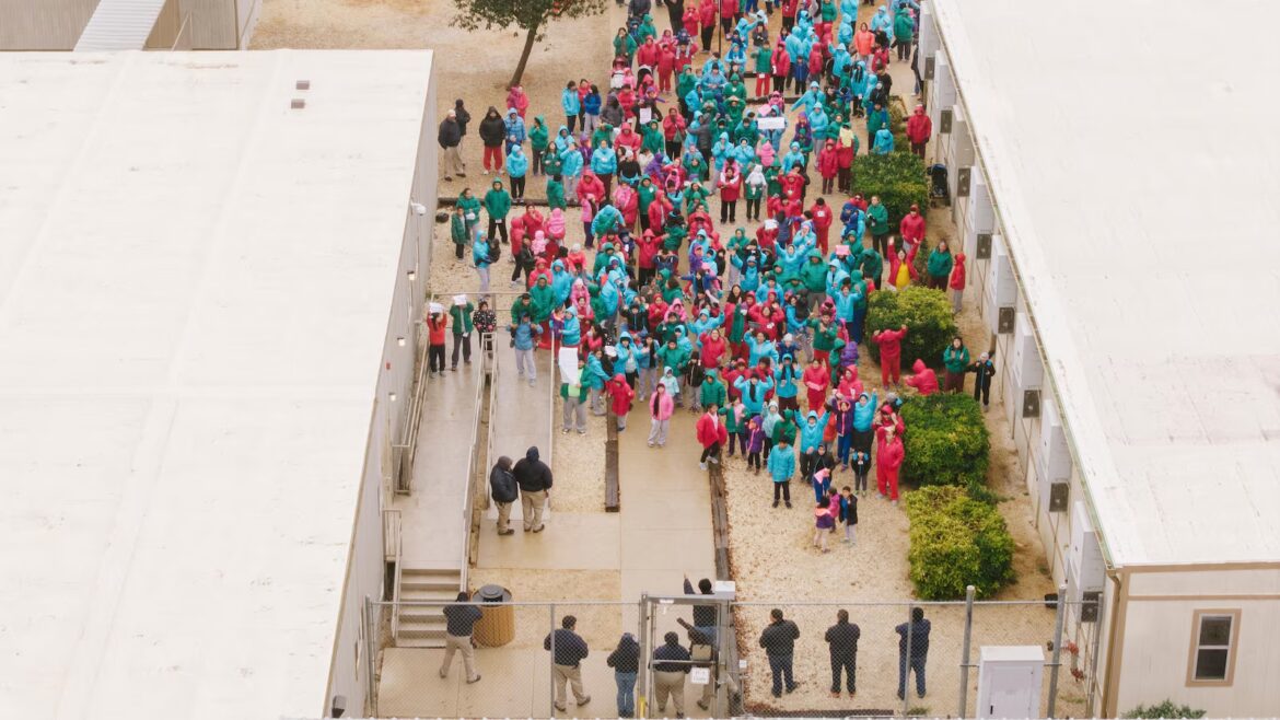 Immigrant families protest at Texas facility housing 5-year-old boy, father detained in Minnesota