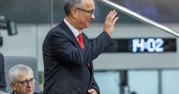 What’s behind the online diplomatic spat between the U.S. and Poland? – National