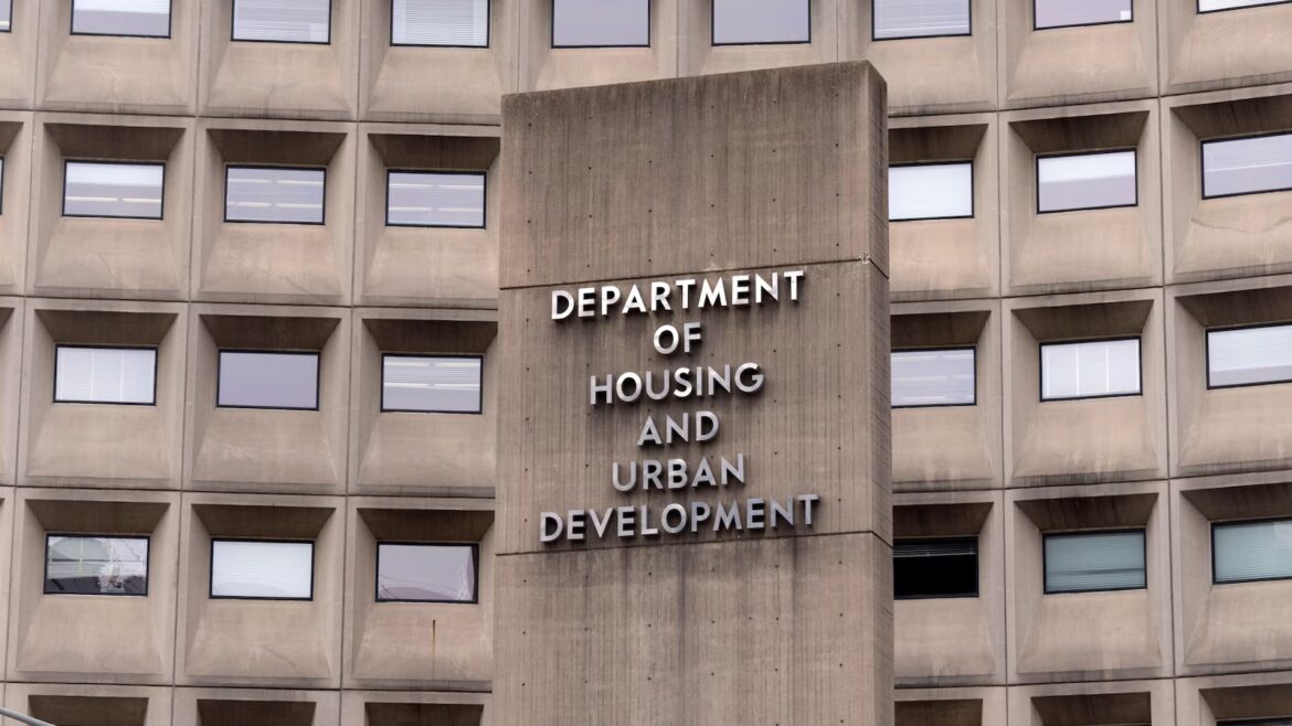 HUD proposes rule that would force noncitizens from public housing