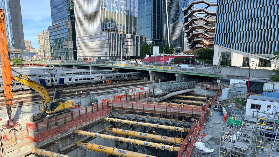 Judge orders Trump administration to restore funding for rail tunnel between New York and New Jersey