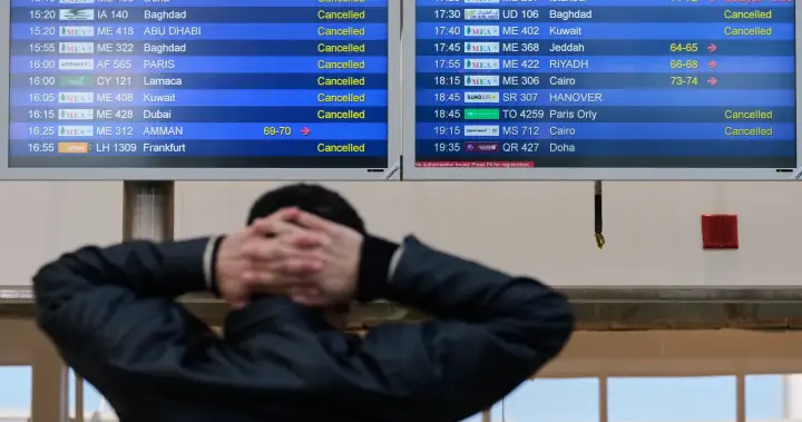 Canada has ‘limited’ seats for citizens on commercial flights amid Iran war – National