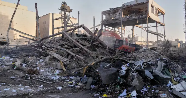 Will Iran launch cyber attacks? Be ‘vigilant,’ Canada warns critical operators – National