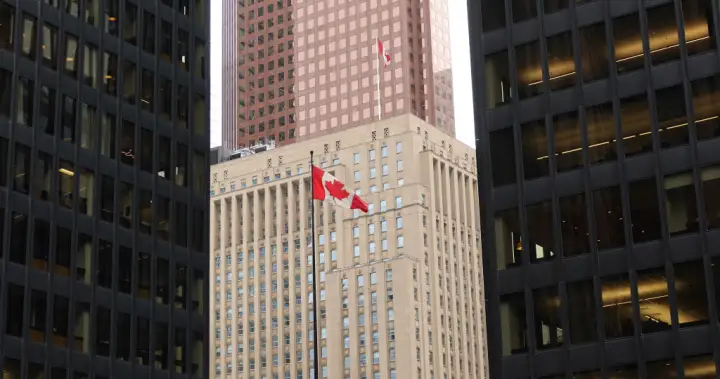 Are rising debt and defaults a warning sign of a looming economic crisis? – National