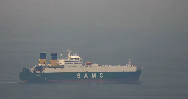 Iran vows to ‘completely’ close Strait of Hormuz if U.S. hits power plants – National