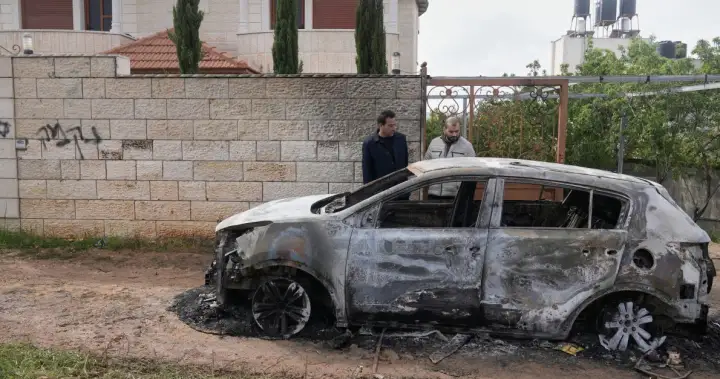 Israeli settlers attack Palestinians, set fires in West Bank after funeral – National