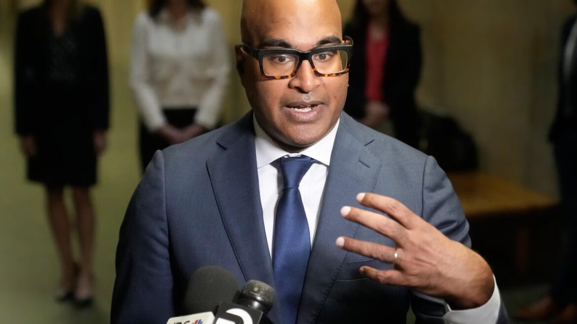 Judge fines San Francisco public defender after finding him in contempt for refusing new cases