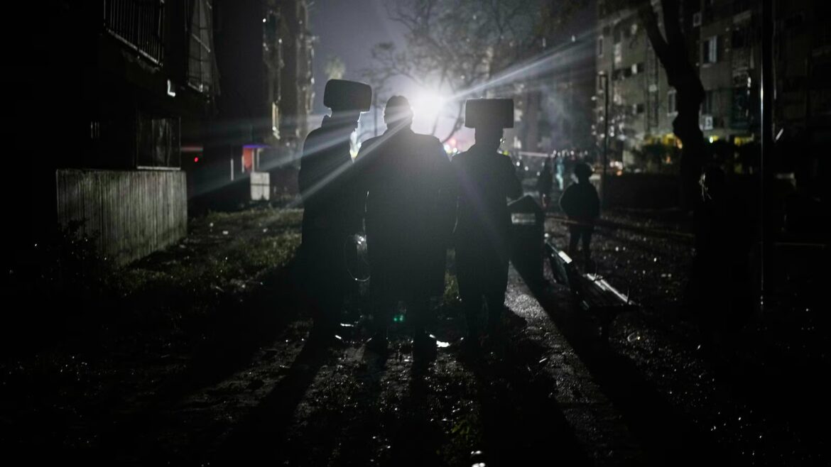 Trump threatens attacks on Iranian power plants over opening Strait of Hormuz