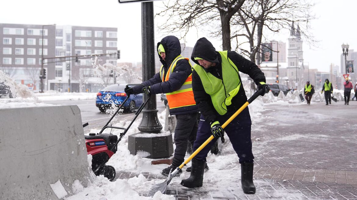 Severe storms pummel parts of US with snow and high winds and raise tornado threat