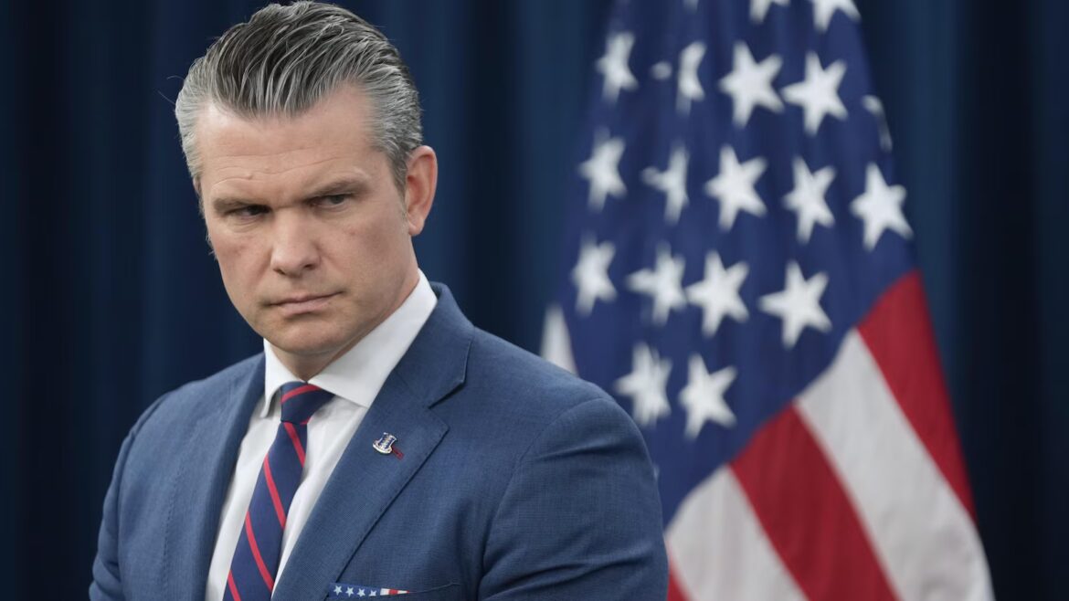 Pentagon blocks photographers from Hegseth’s briefings on the Iran war