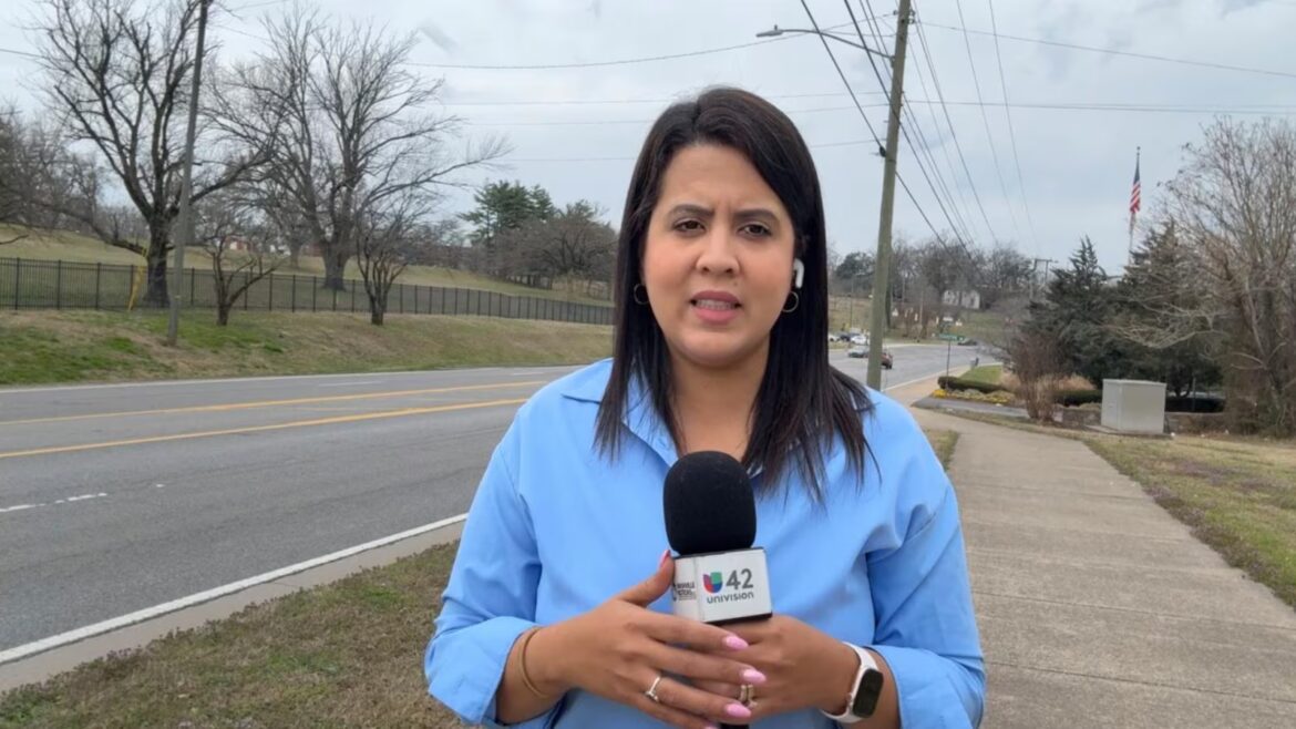 Spanish-language reporter in Tennessee is released from immigration detention on bond