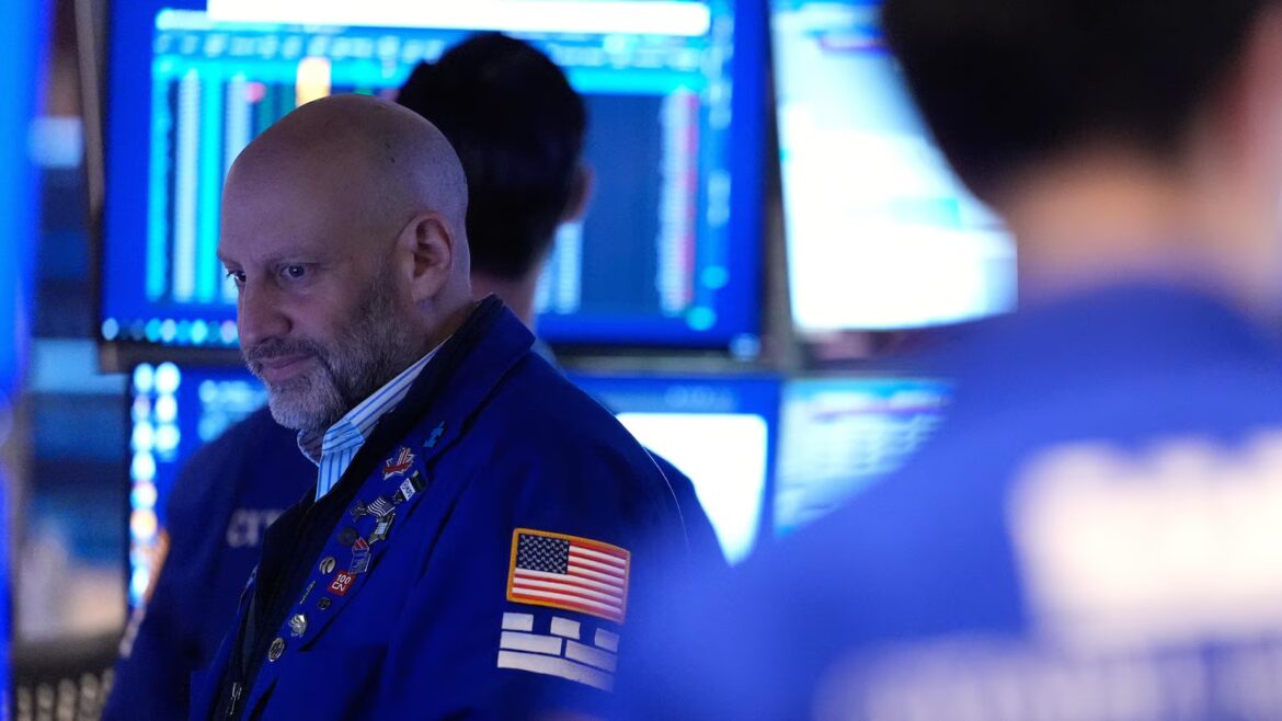 US stocks hold steadier as Wall Street waits for the next signal on how long the Iran war may last