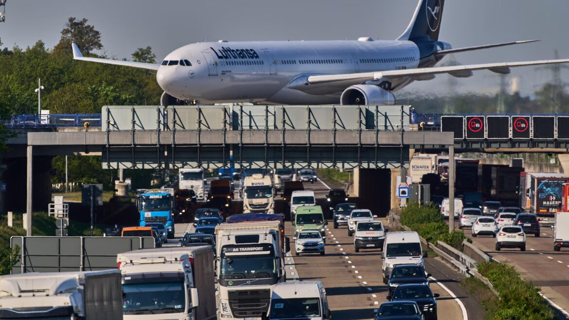 Airline company Lufthansa cuts 20,000 flights as war squeezes fuel prices and supplies