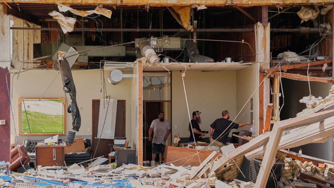 Nature puts heat on blast as scorching temperatures in eastern US could smash records