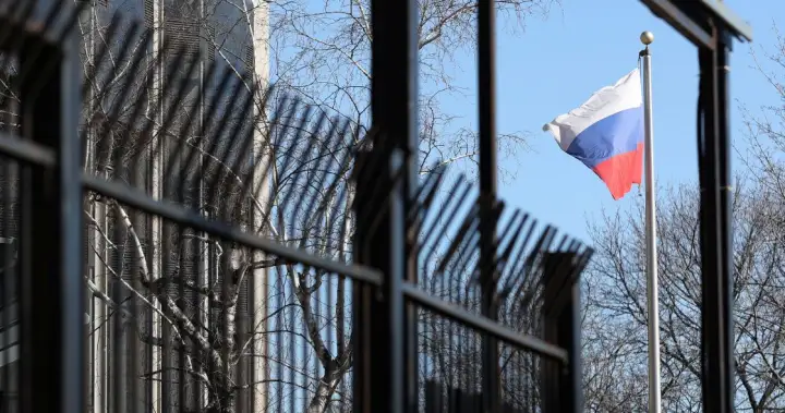 Russia calls Canada ‘warmonger’ over Ukraine drone deal, threatens response – National