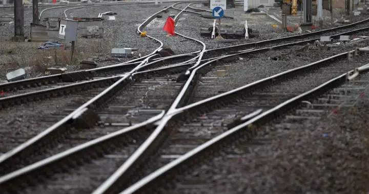 2 trains collide north of London, U.K., police response underway – National