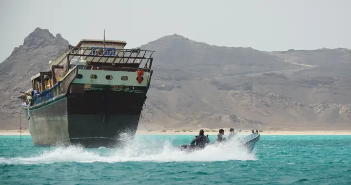 As oil hits $100 a barrel, what to know about the Bab el-Mandeb strait – National