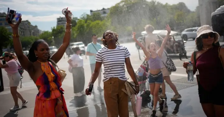 Deaths in France spiked 29% amid record heat wave, health agency says – National