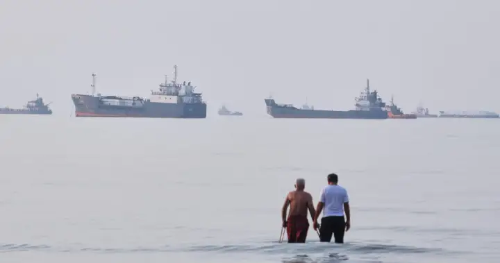 Who controls the Strait of Hormuz? U.S., Iran make competing claims – National